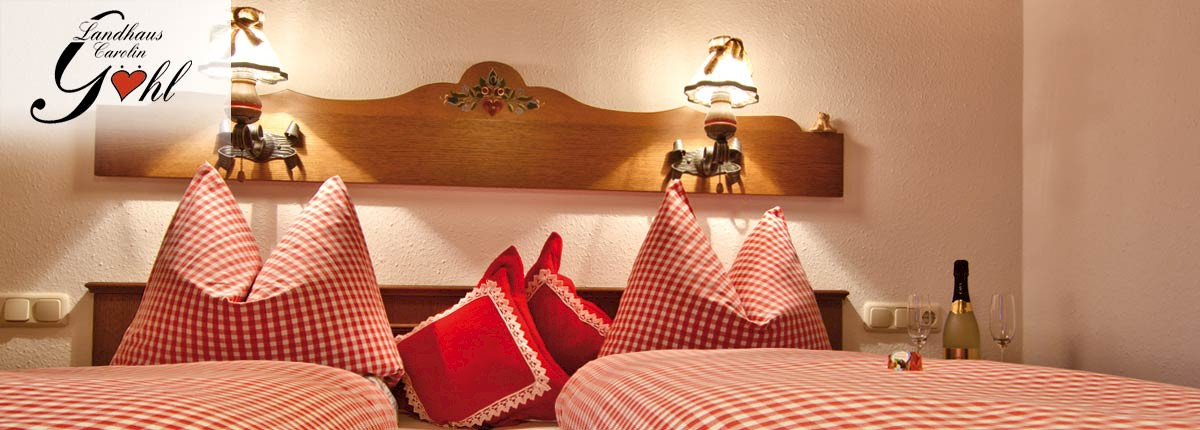 Schlafzimmer Ferienwohnung 3 Westbalkon