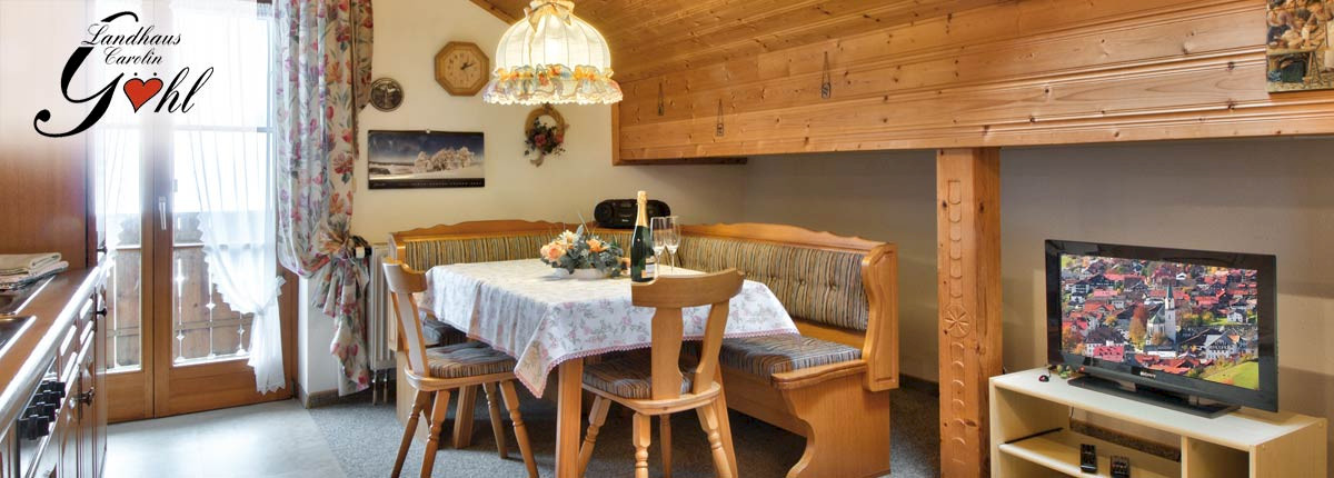 Wohn- und Essbereich Ferienwohnung 2 Ostbalkon